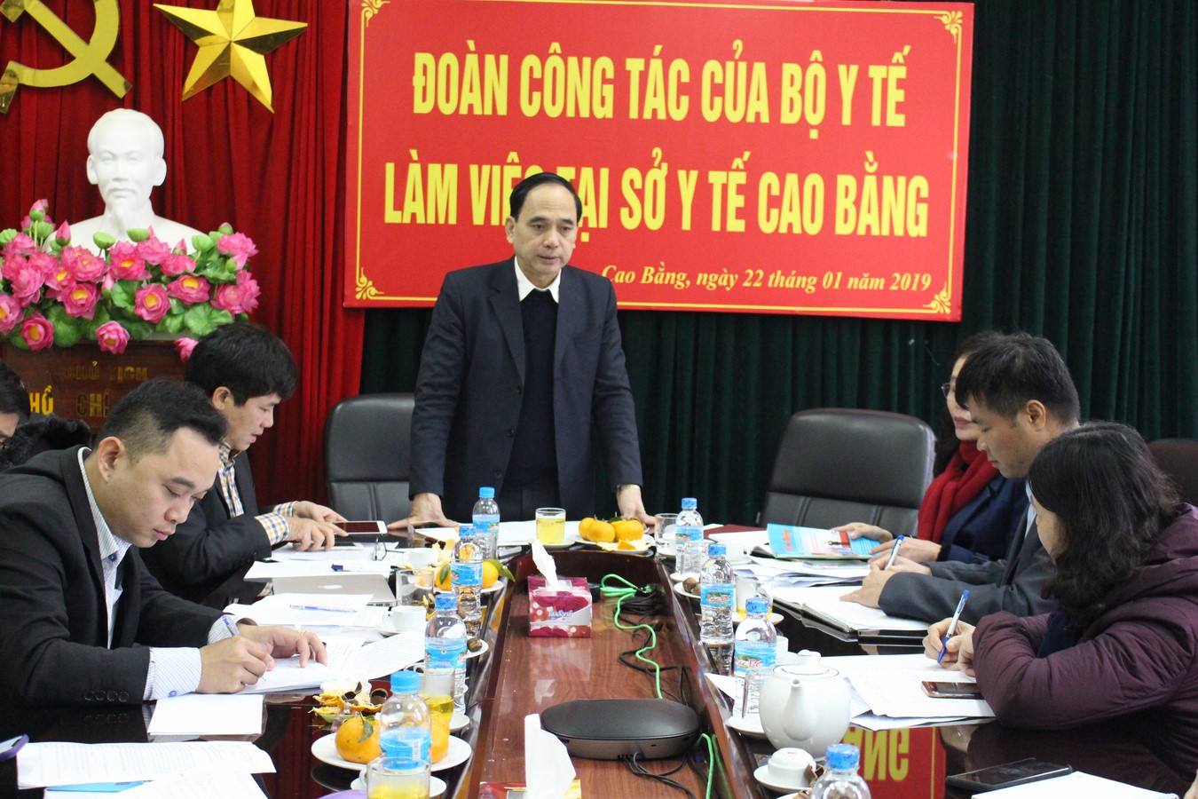 Đoàn công tác Vụ Tổ chức cán bộ làm việc tại một số đơn vị y tế tỉnh Cao Bằng