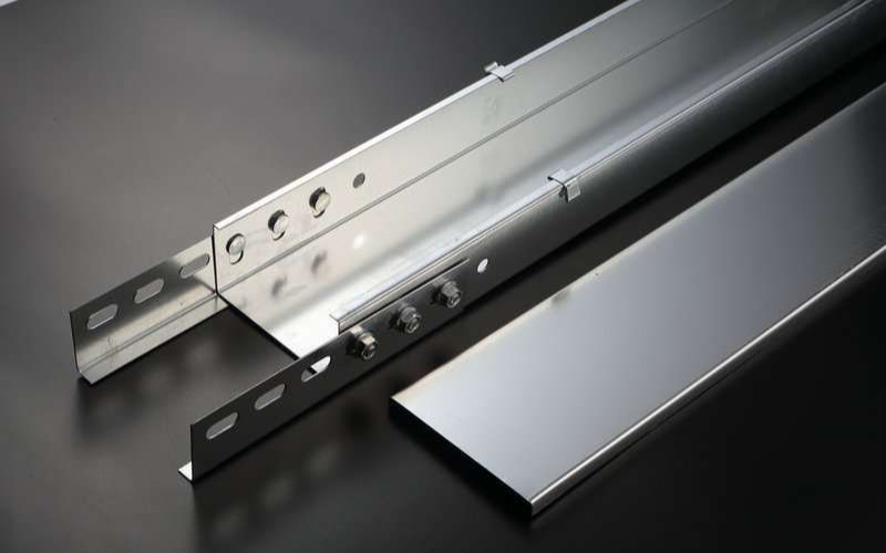 Công dụng của máng cáp Inox trong đời sống