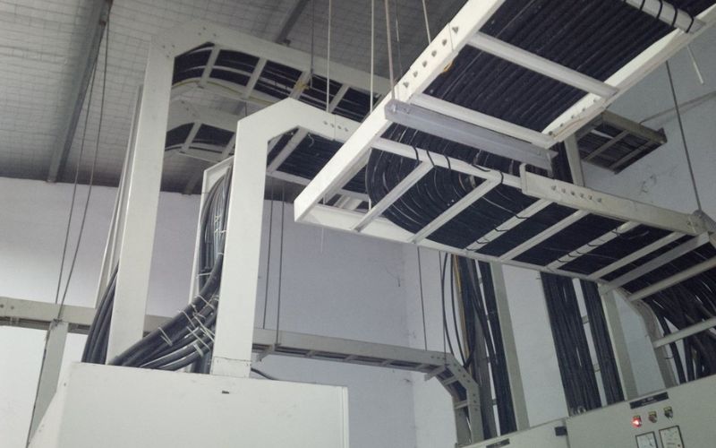 Thang máng cáp kim loại: Cấu tạo, chức năng và cách lựa chọn phù hợp