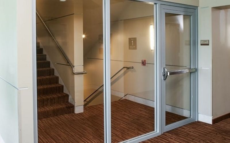 Tiêu Chuẩn Lựa Chọn Cửa Kính Chống Cháy Chất Lượng Tại TP.HCM